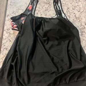 Plus size Black Floral-Accent Tankini Swim Top